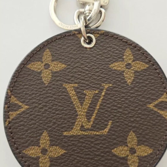 Louis Vuitton Round Monogram / Animal Print Bag Charm Key Ring - like new - Picture 3 of 7